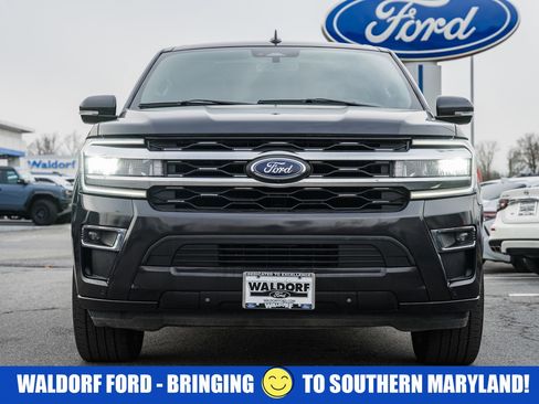 Used 2024 Ford Expedition Limited image 2