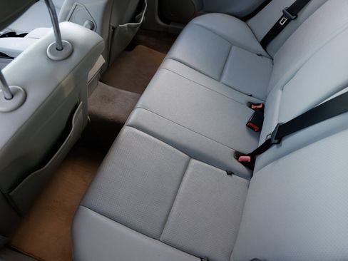 Used 2010 Mercedes-Benz C 300 Sedan image 10