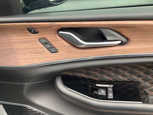 Used 2023 Jeep Grand Cherokee L Summit w/ Advanced Protech Group IV image 47