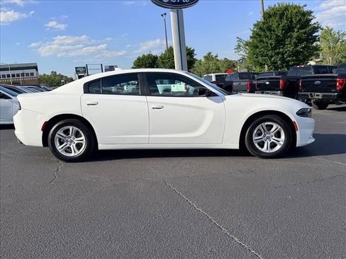 Used 2023 Dodge Charger SXT RWD image 2
