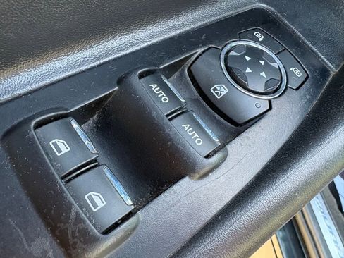 Used 2015 Ford Taurus SHO w/ Equipment Group 401A image 15