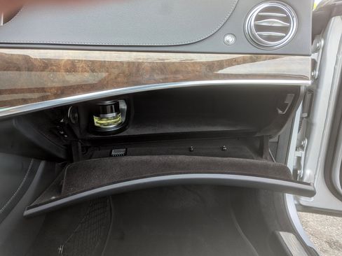 Used 2016 Mercedes-Benz S 550 4MATIC Sedan image 37