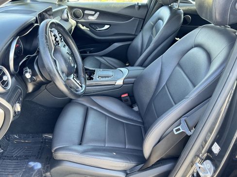 Used 2021 Mercedes-Benz GLC 300 4MATIC image 21