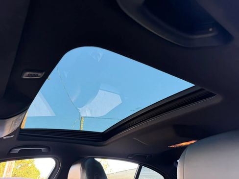 Used 2016 BMW 535i Sedan RWD image 17