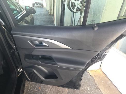 Used 2025 Chevrolet Equinox EV LT w/ Comfort Package FWD image 18