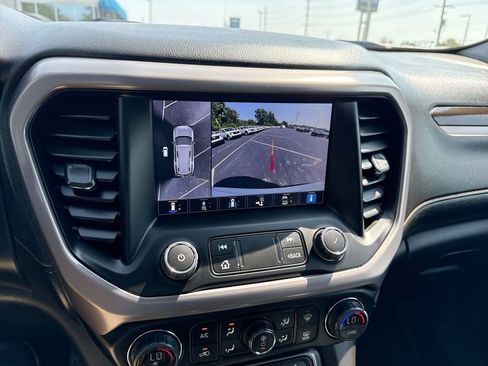 Used 2023 GMC Acadia AT4 w/ Technology Package image 17