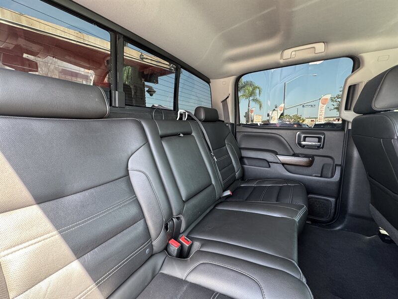 Used 2019 GMC Sierra 2500 Denali w/ Duramax Plus Package AWD/4WD image 45