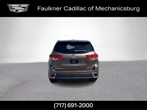Used 2019 Toyota Highlander Limited Platinum AWD/4WD image 7