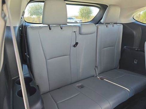 Used 2020 Toyota Highlander Platinum image 12