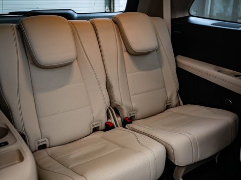 New 2026 Mercedes-Benz GLS 450 4MATIC image 48