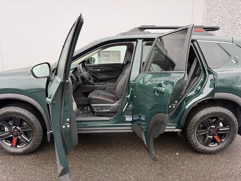 New 2026 Nissan Rogue SV w/ Rock Creek Premium Package AWD/4WD image 17
