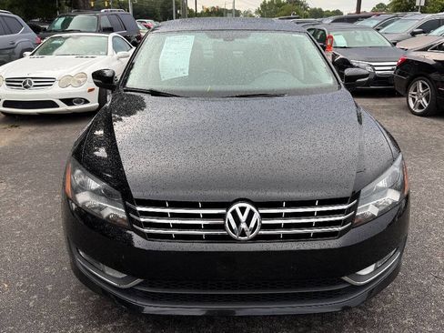 Used 2013 Volkswagen Passat TDI SEL Premium FWD image 2