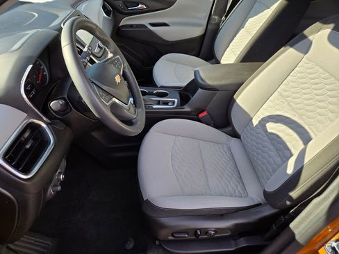 Used 2018 Chevrolet Equinox LT image 10