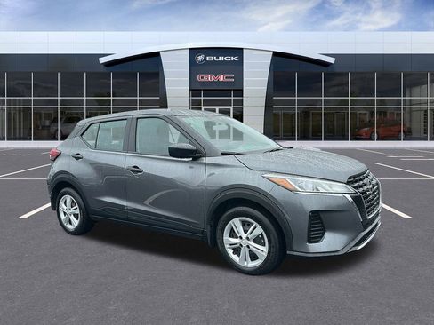 Used 2024 Nissan Kicks S image 7