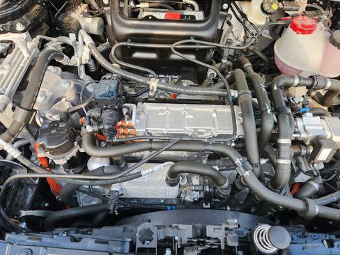 Certified 2023 Mercedes-Benz EQB 300 4MATIC image 32