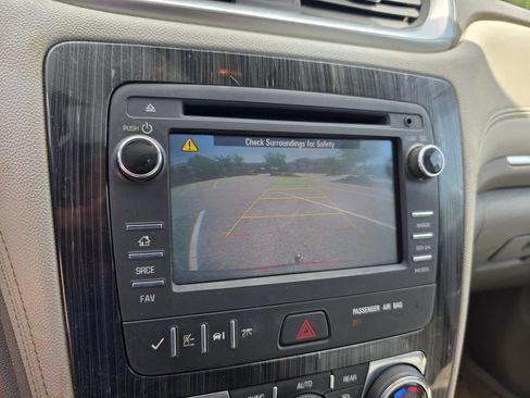 Used 2015 Chevrolet Traverse LT AWD/4WD image 20