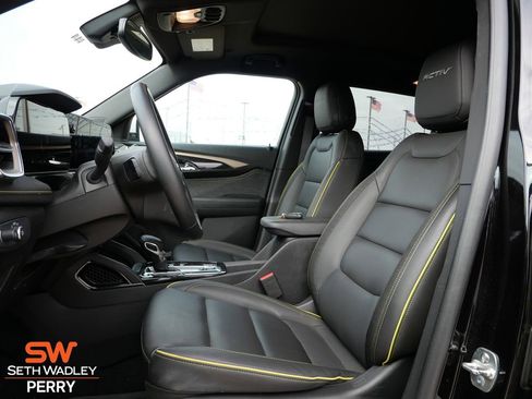 Used 2025 Chevrolet TrailBlazer ACTIV w/ Convenience Package image 16