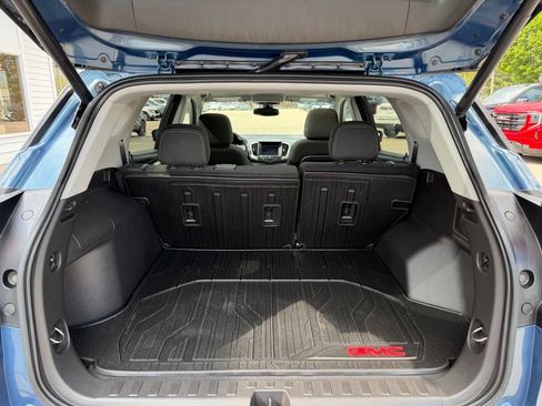 Certified 2024 GMC Terrain SLE w/ Driver Convenience Package AWD/4WD image 9