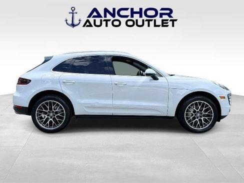 Used 2017 Porsche Macan S AWD/4WD image 9