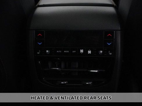 Used 2022 Jeep Grand Cherokee Summit image 11