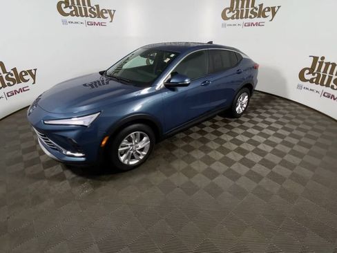 Used 2025 Buick Envista Preferred w/ Convenience I Package FWD image 4
