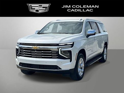Used 2025 Chevrolet Suburban Premier AWD/4WD image 1