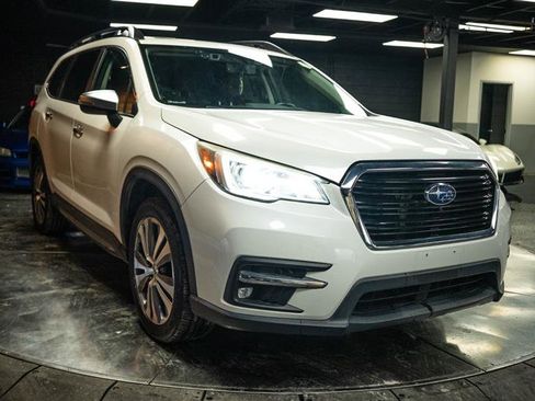 Used 2019 Subaru Ascent Touring AWD/4WD image 5