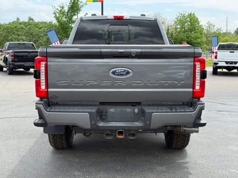 Used 2023 Ford F250 Lariat w/ Sport Appearance Package AWD/4WD image 7