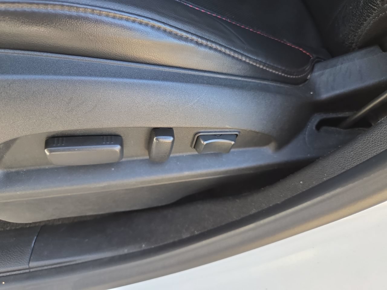 Used 2014 Chevrolet Equinox LT w/ Power Convenience Package FWD image 16