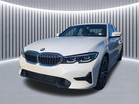 Used 2020 BMW 330i xDrive Sedan w/ Convenience Package image 9
