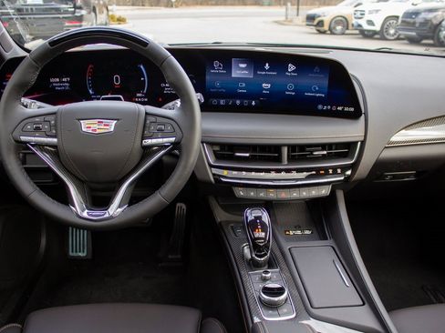 Used 2025 Cadillac CT5 V image 13