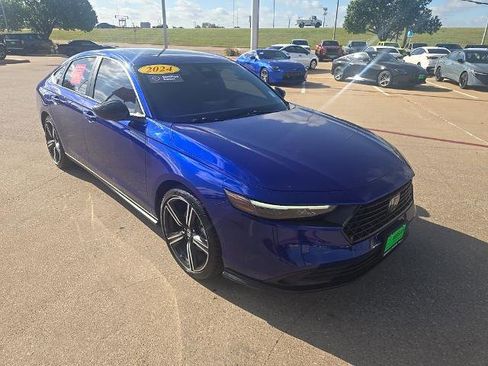 Used 2024 Honda Accord Sport image 7