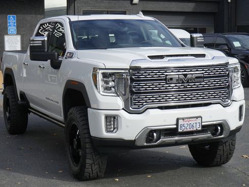 Used 2023 GMC Sierra 2500 Denali w/ Denali Ultimate Package image 5