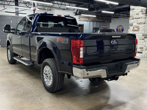 Used 2022 Ford F350 XLT w/ XLT Premium Package AWD/4WD image 8