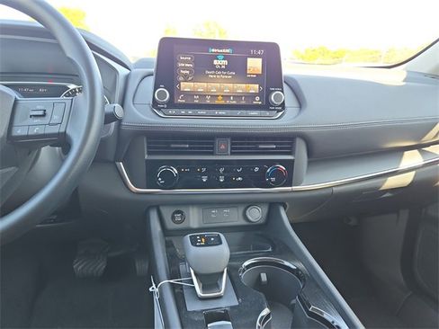 New 2026 Nissan Rogue S image 24