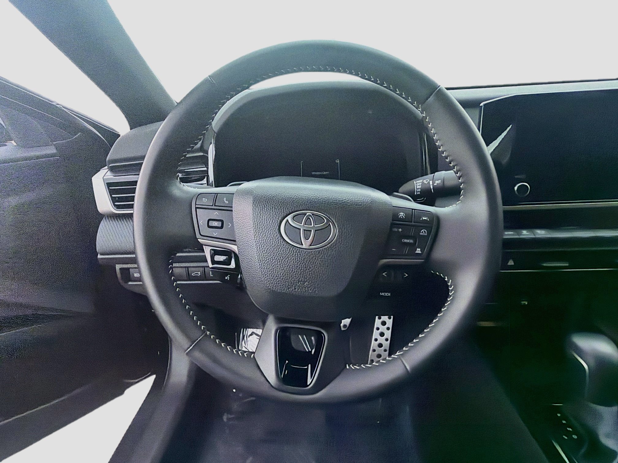 Used 2026 Toyota Camry SE FWD image 18
