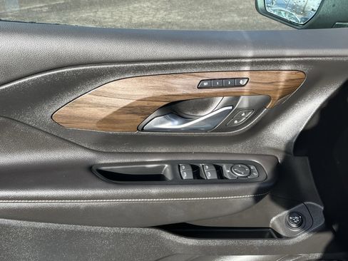 Used 2020 GMC Terrain Denali w/ Denali Premium Package image 15