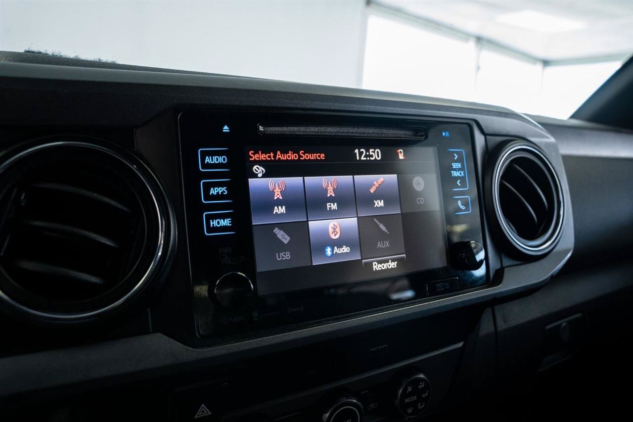 Used 2019 Toyota Tacoma TRD Off-Road AWD/4WD image 15