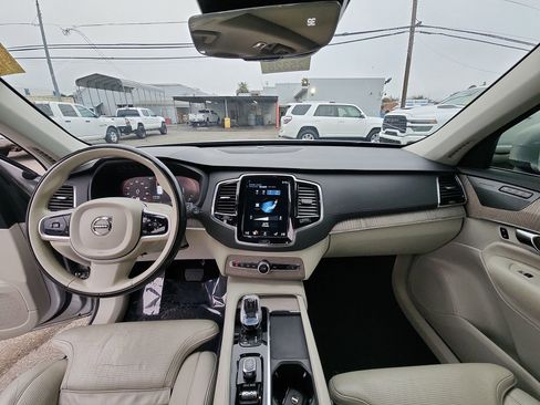 Used 2021 Volvo XC90 T8 Inscription w/ Climate Package image 27