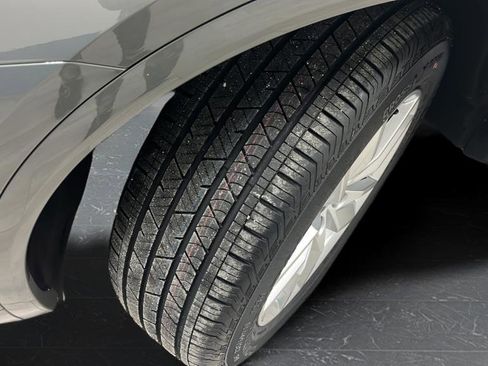 Used 2024 Audi Q5 2.0T Premium w/ Convenience Package image 37