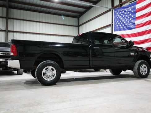 Used 2012 RAM 3500 ST w/ Chrome Appearance Group AWD/4WD image 11