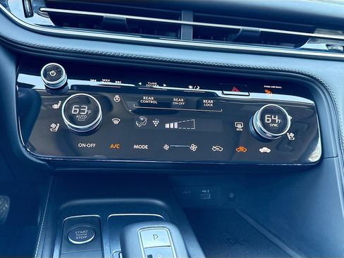 Used 2024 INFINITI QX60 Sensory image 37