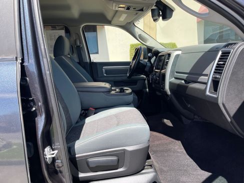 Used 2016 RAM 2500 SLT w/ Luxury Group AWD/4WD image 27