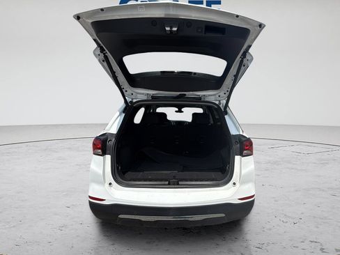 Used 2022 Chevrolet Equinox LT FWD image 28