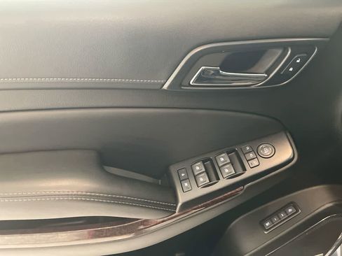 Used 2018 GMC Yukon XL SLT w/ Open Road Package image 13