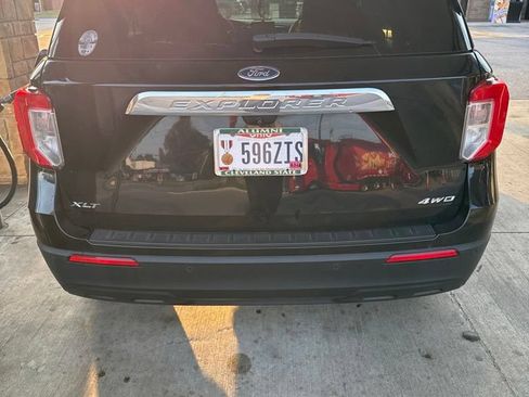 Used 2022 Ford Explorer XLT AWD/4WD image 19