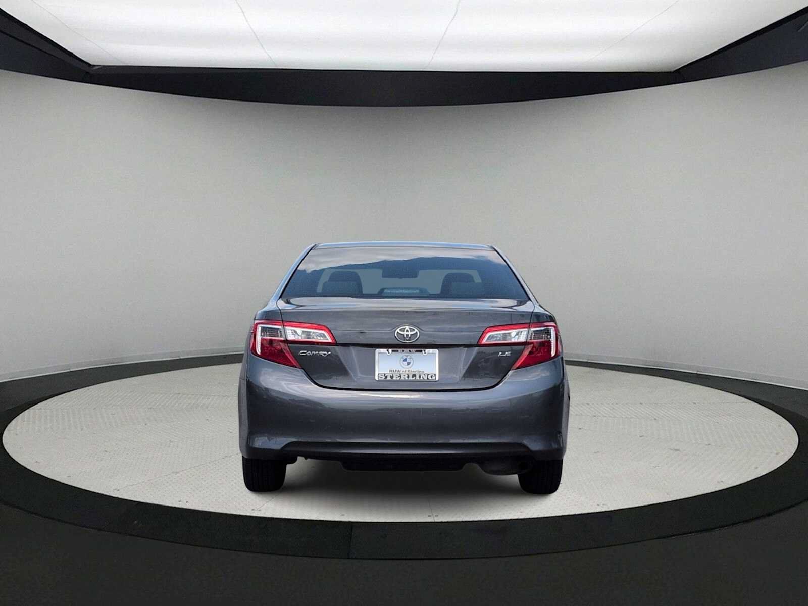 Used 2012 Toyota Camry LE FWD image 7