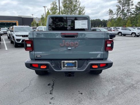 New 2025 Jeep Gladiator Mojave image 33