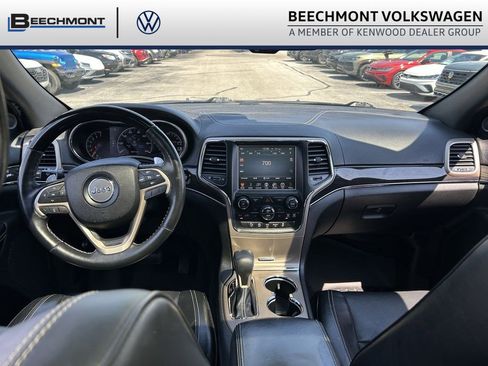 Used 2016 Jeep Grand Cherokee Overland AWD/4WD image 9