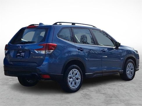 Used 2022 Subaru Forester image 4